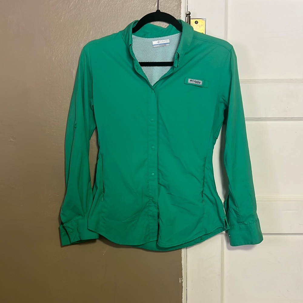 Columbia sports shirt